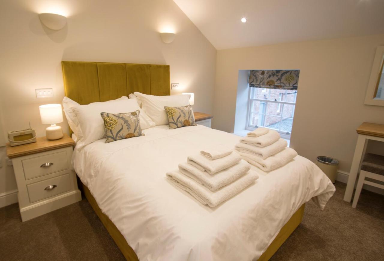 Netherby Hall * Carlisle (Cumbria)