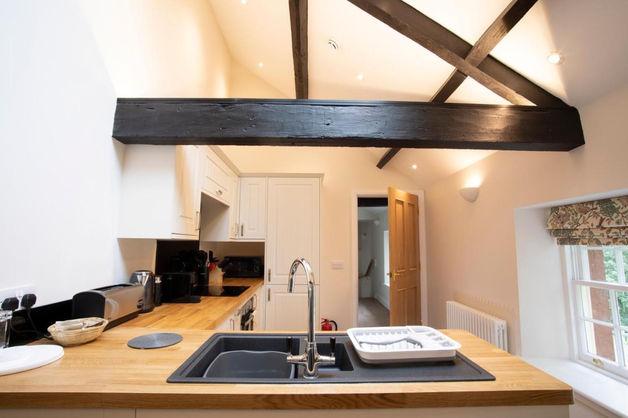 Netherby Hall Apartment *
