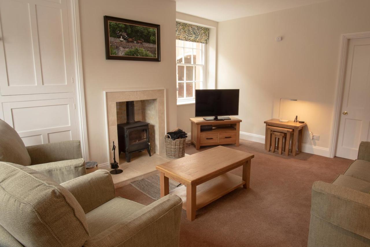 Netherby Hall Apartment *