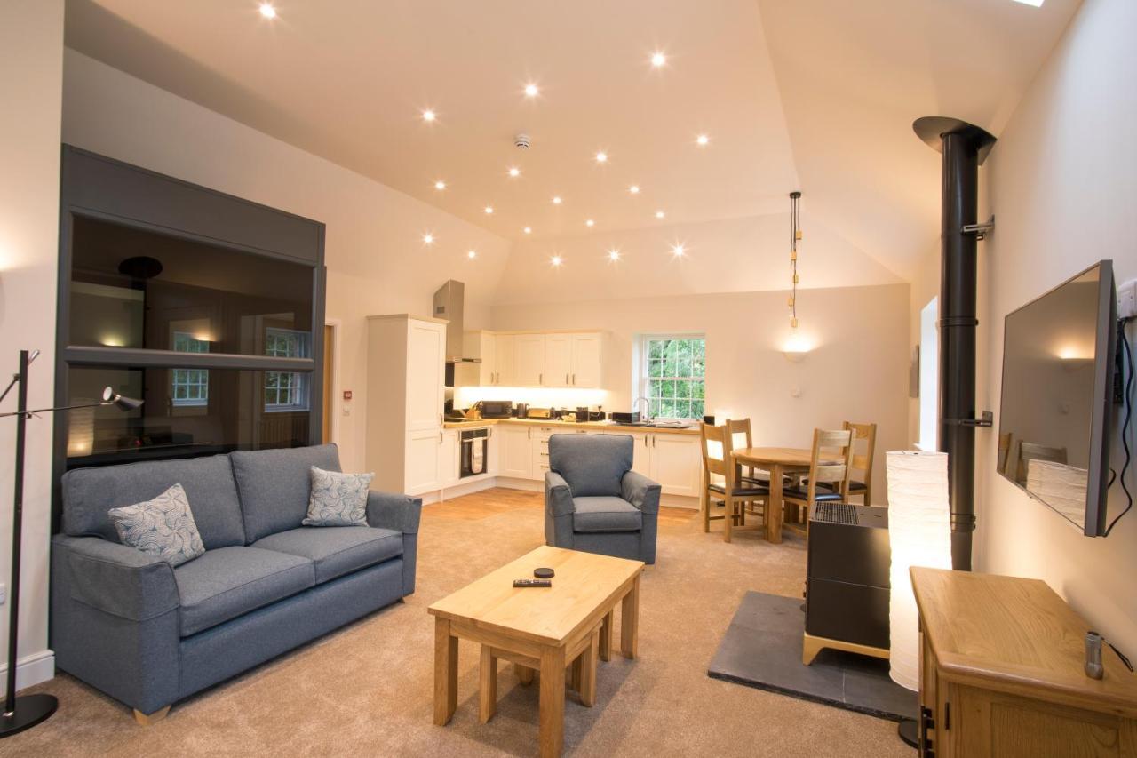 Netherby Hall Apartment *