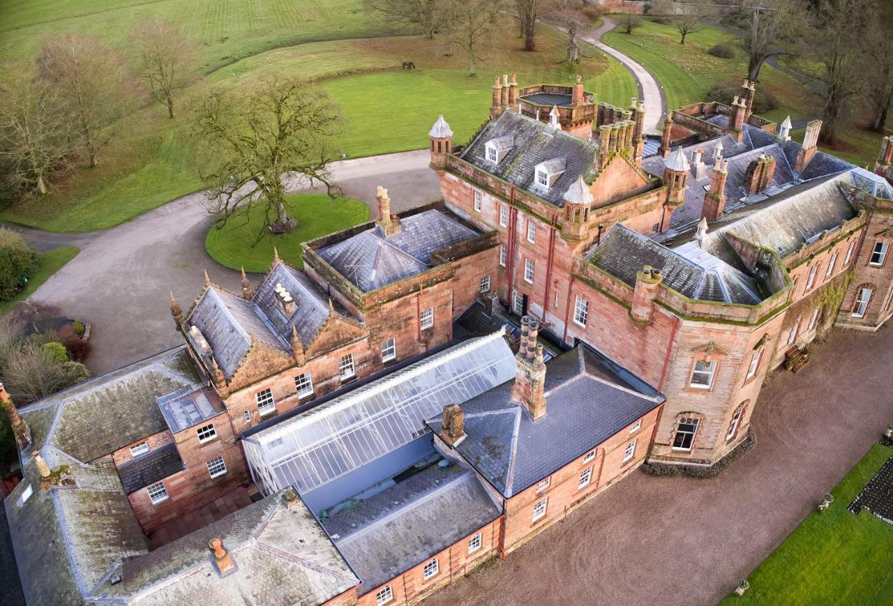 Netherby Hall Apartment *